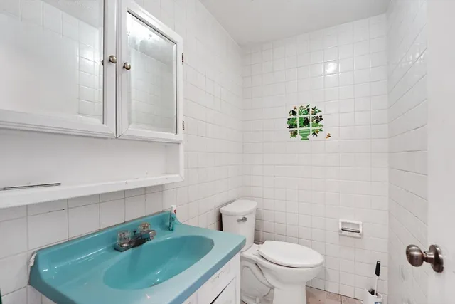 $840,000 | 56 Cottage Grove Avenue, Brockton, MA 02301