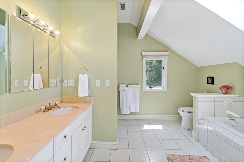 60 Tussock Brook Road, Unit 60 Duxbury, MA 02332 - Photo 21 of 40 Gallery Image 21