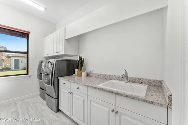 $3,050,000 | 3638 Lake Adelaide Place, Rockledge, FL 32955