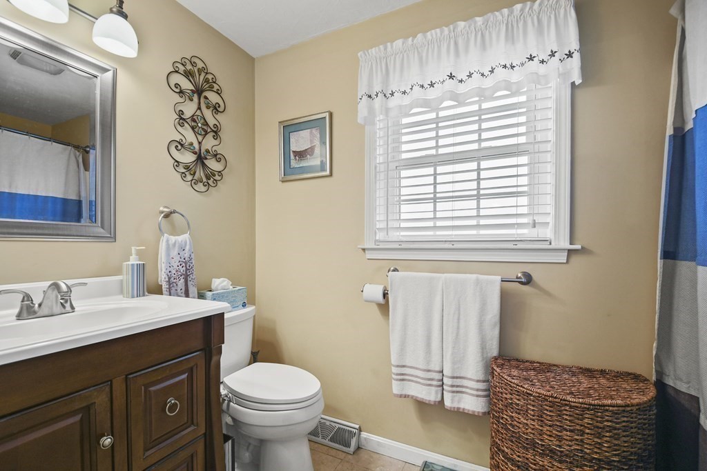 65 Indian Ridge Road Leominster, MA 01453 - Photo 27 of 32 Gallery Image 27