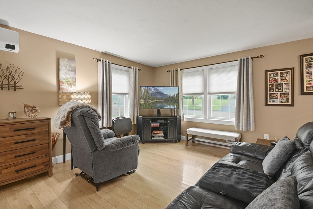 65 Indian Ridge Road Leominster, MA 01453 - Photo 7 of 32 Gallery Image 7