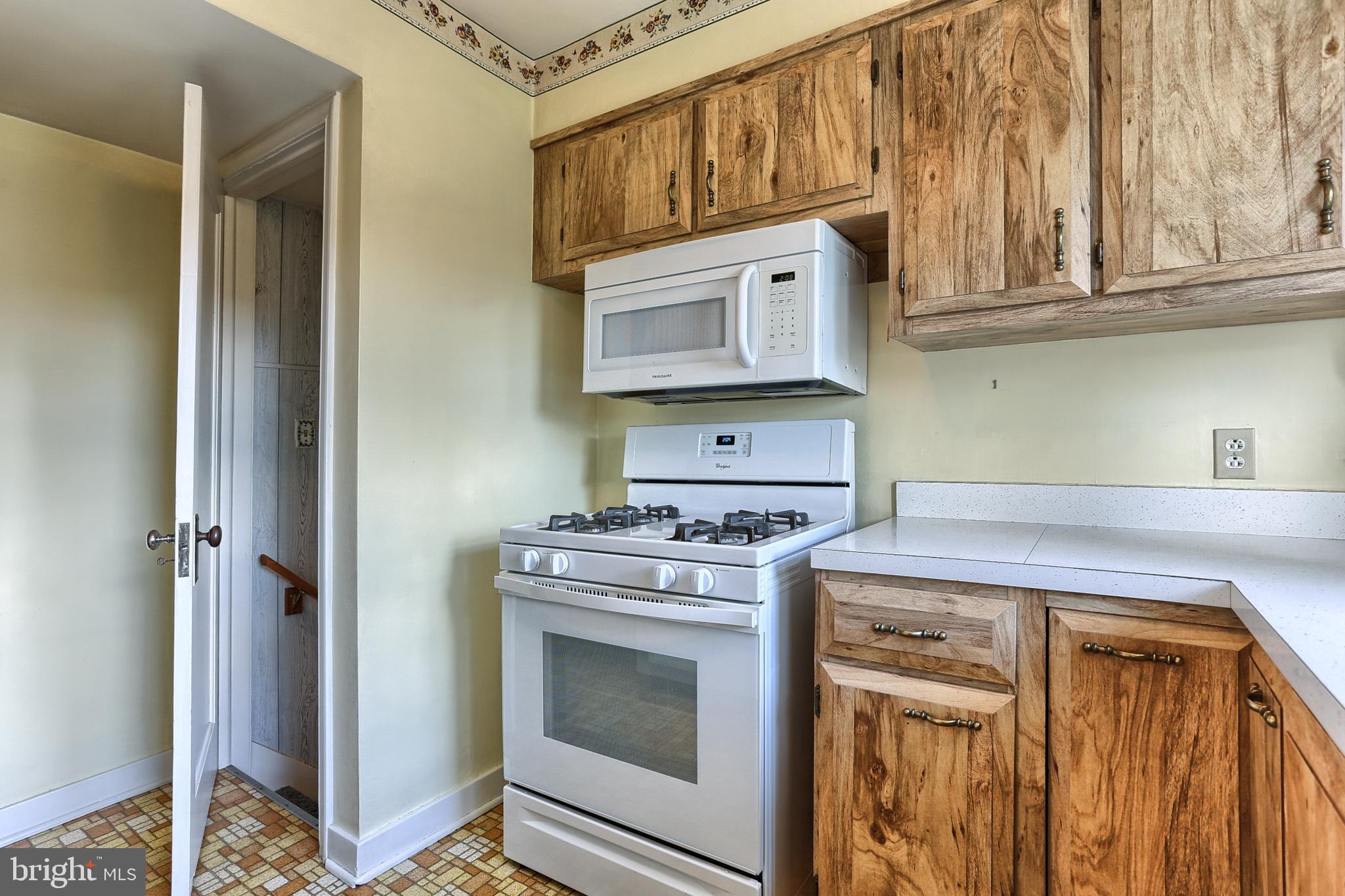 1706 Chatham Road Camp Hill, PA 17011 - Photo 17 of 30 Gallery Image 17