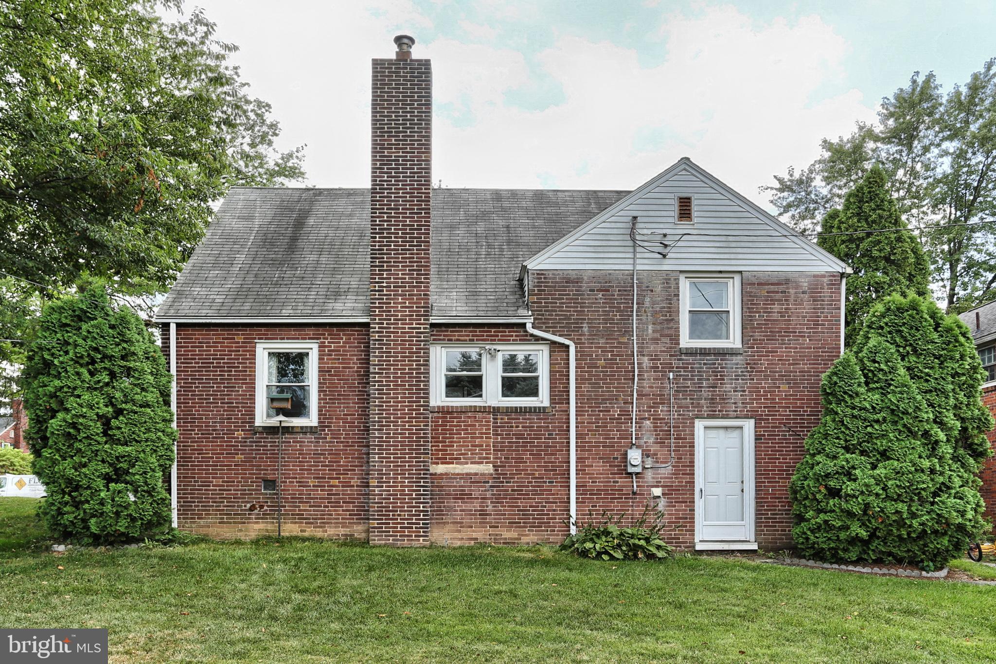 1706 Chatham Road Camp Hill, PA 17011 - Photo 4 of 30 Gallery Image 4