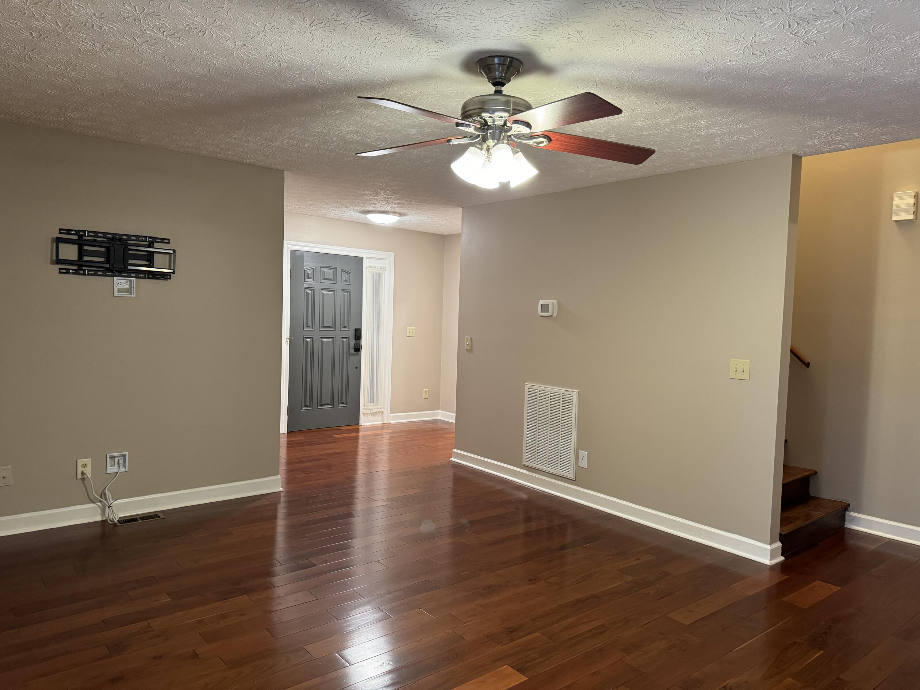 230 Driftwood Way Corbin, KY 40701 - Photo 13 of 32 IMG_8504