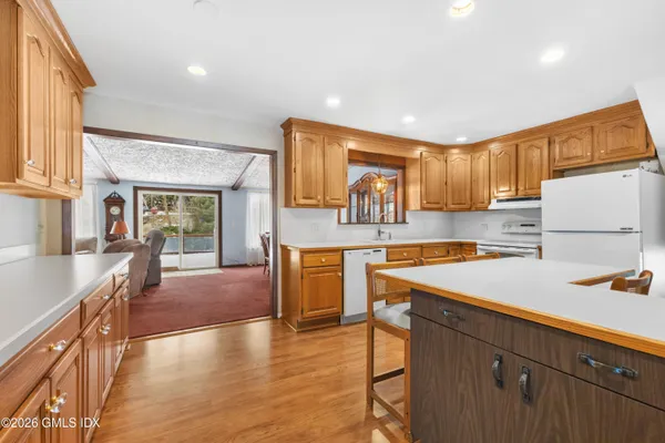 $1,899,500 | 21 Amherst Road, Riverside, CT 06878