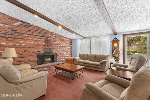 $1,899,500 | 21 Amherst Road, Riverside, CT 06878