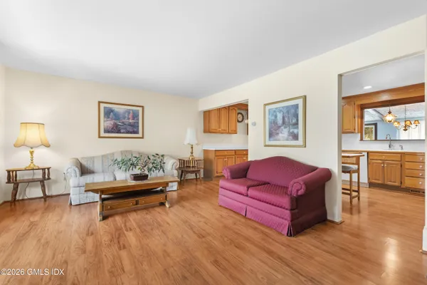 $1,899,500 | 21 Amherst Road, Riverside, CT 06878