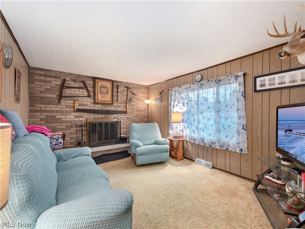 8811 North Kane Road Wadsworth, OH 44281 - Photo 15 of 26 Gallery Image 15