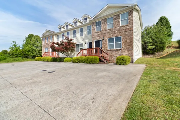 $775,000 | 530 Urbane Road Northeast, Cleveland, TN 37312