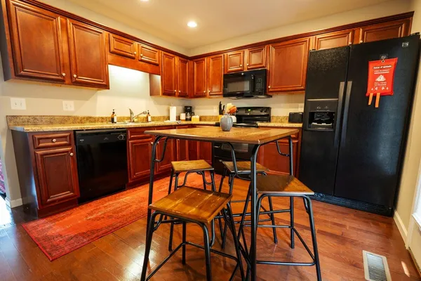 $775,000 | 530 Urbane Road Northeast, Cleveland, TN 37312