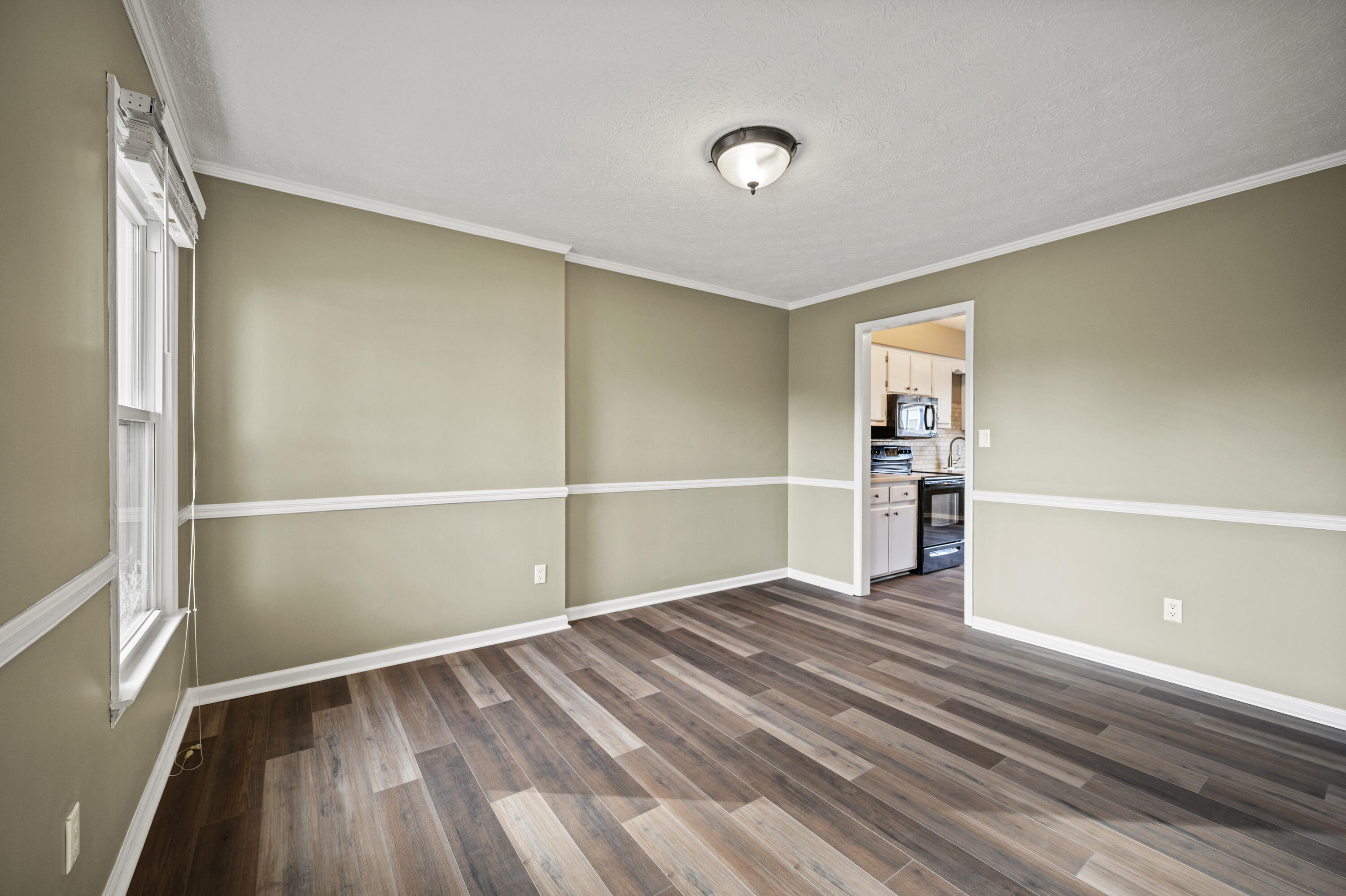432 Marsailles Road Versailles, KY 40383 - Photo 10 of 31 20251124-432-Marsailles-Rd-fh-016