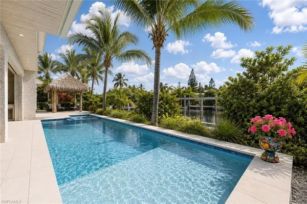 $5,995,000 | 1571 Bonita Lane, Naples, FL 34102