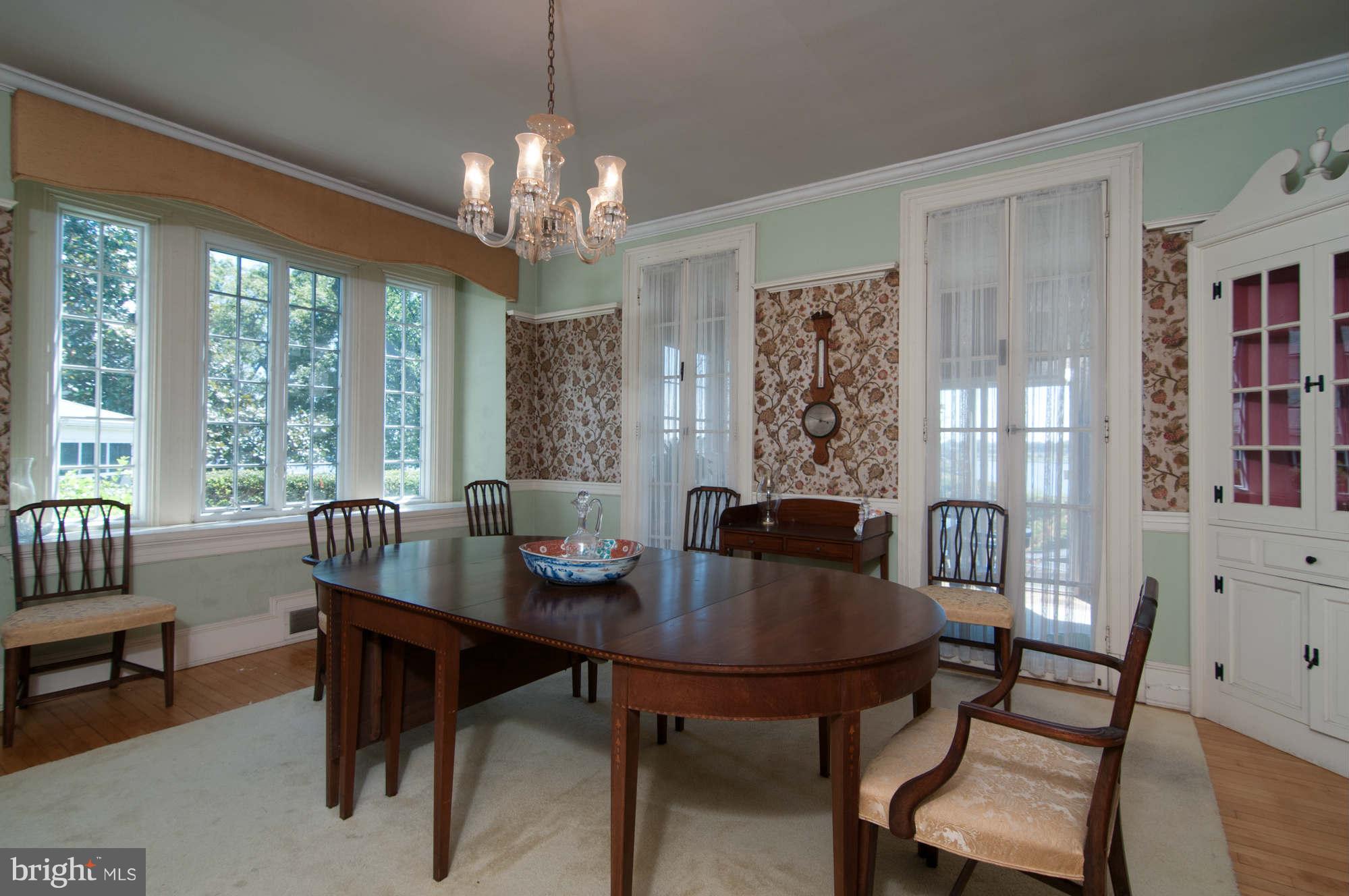 2009 Homewood Road Annapolis, MD 21409 - Photo 12 of 15 Dining Room