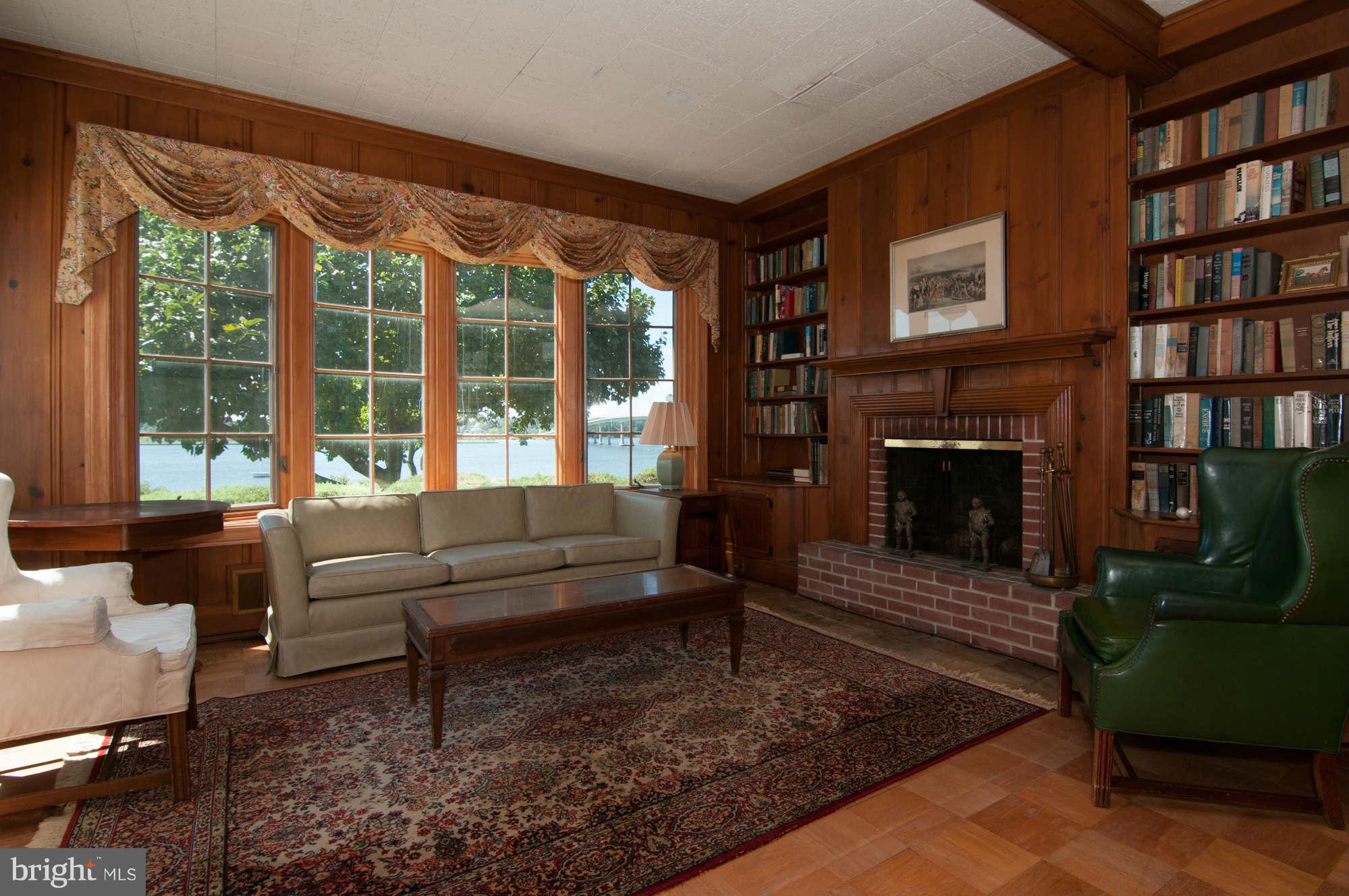 2009 Homewood Road Annapolis, MD 21409 - Photo 6 of 15 Family Room
