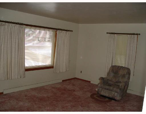 52870 Ruth Street Granger, IN 46530 - Photo 5 of 8 Gallery Image 5