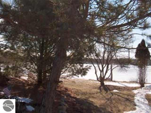 5671 Trager Road Traverse City, MI 49696 - Photo 13 of 25 1735107-12.JPG