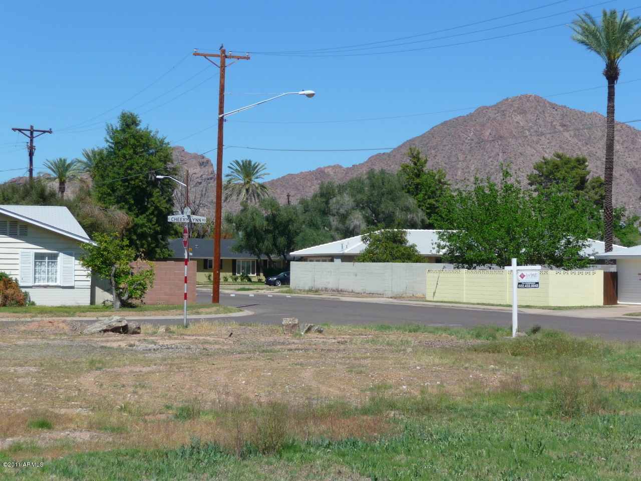4525 East Cheery Lynn Road, Unit 6 Phoenix, AZ 85018 - Photo 6 of 11 CORNER LOT