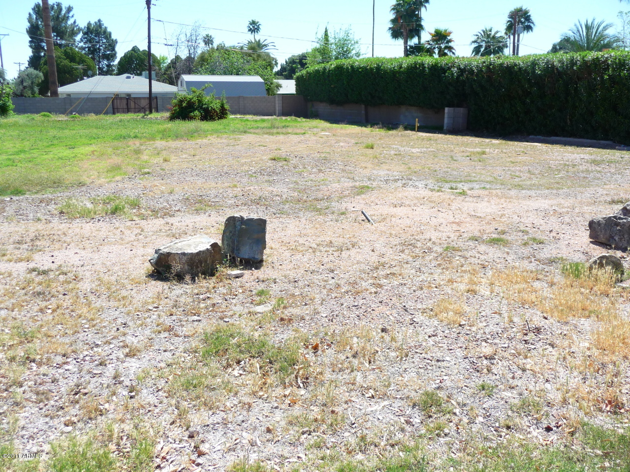 4525 East Cheery Lynn Road, Unit 6 Phoenix, AZ 85018 - Photo 9 of 11 From the courner