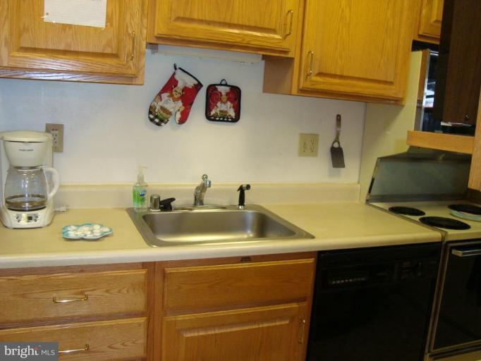 1948 Searles Road Dundalk, MD 21222 - Photo 15 of 30 Kitchen #3