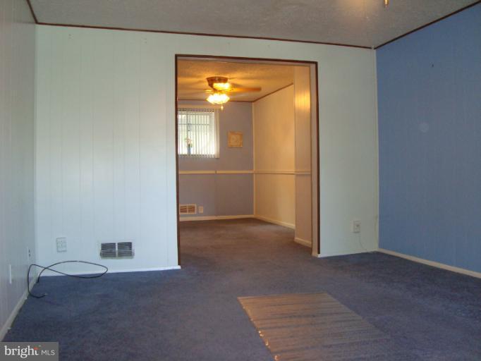 1948 Searles Road Dundalk, MD 21222 - Photo 23 of 30 Living Room