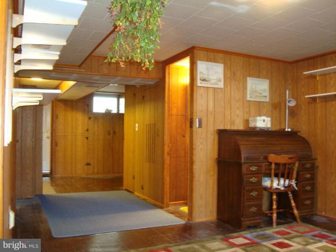 1948 Searles Road Dundalk, MD 21222 - Photo 25 of 30 Family Room