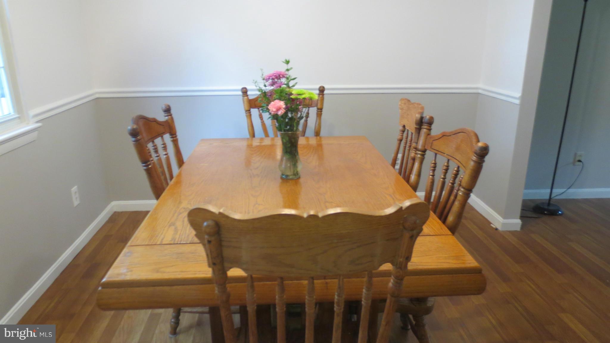 17301 Hoskinson Road Poolesville, MD 20837 - Photo 10 of 25 Dining Room