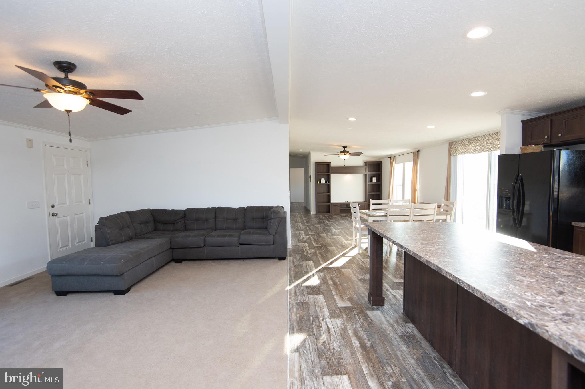 6806 Wrights Rest Road Hurlock, MD 21643 - Photo 7 of 19 Living room