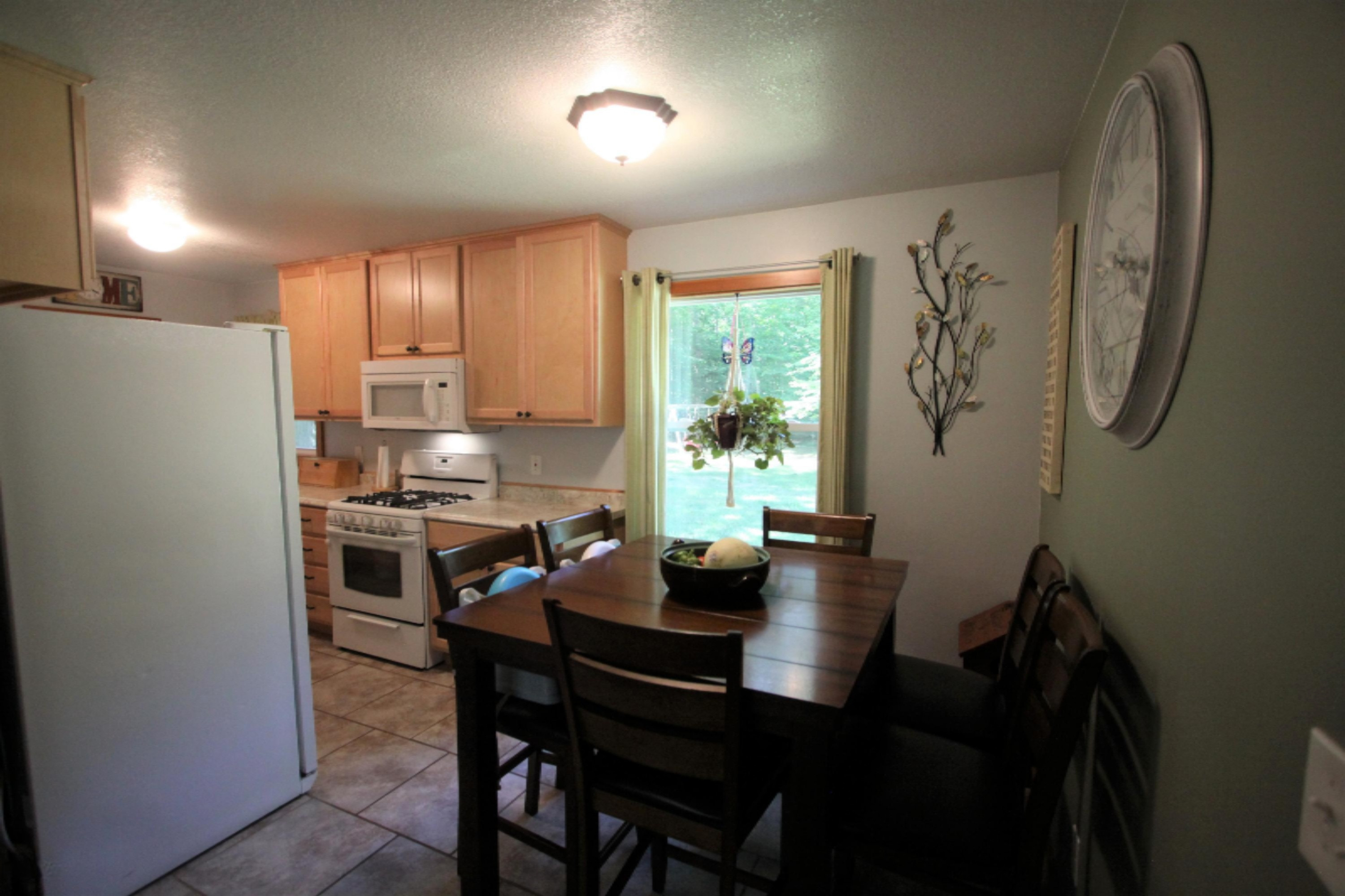 5310 West River Road Muskegon, MI 49445 - Photo 4 of 24 IMG_0571