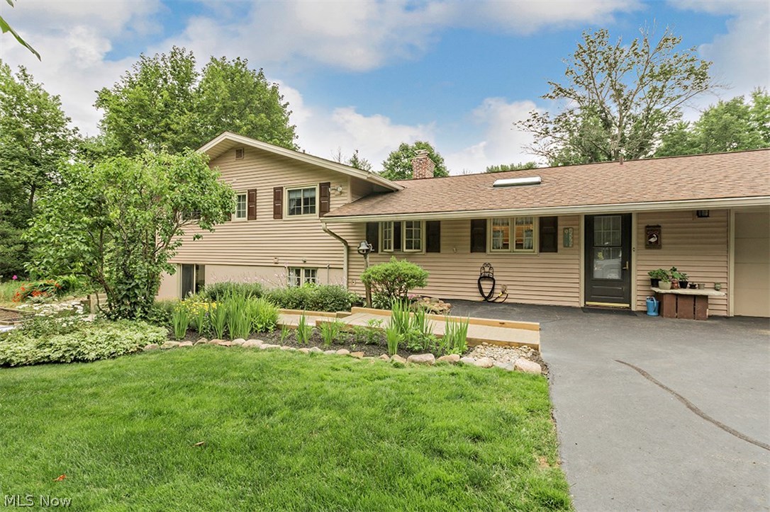 15365 Dale Road Chagrin Falls, OH 44022 - Photo 4 of 35 Gallery Image 4