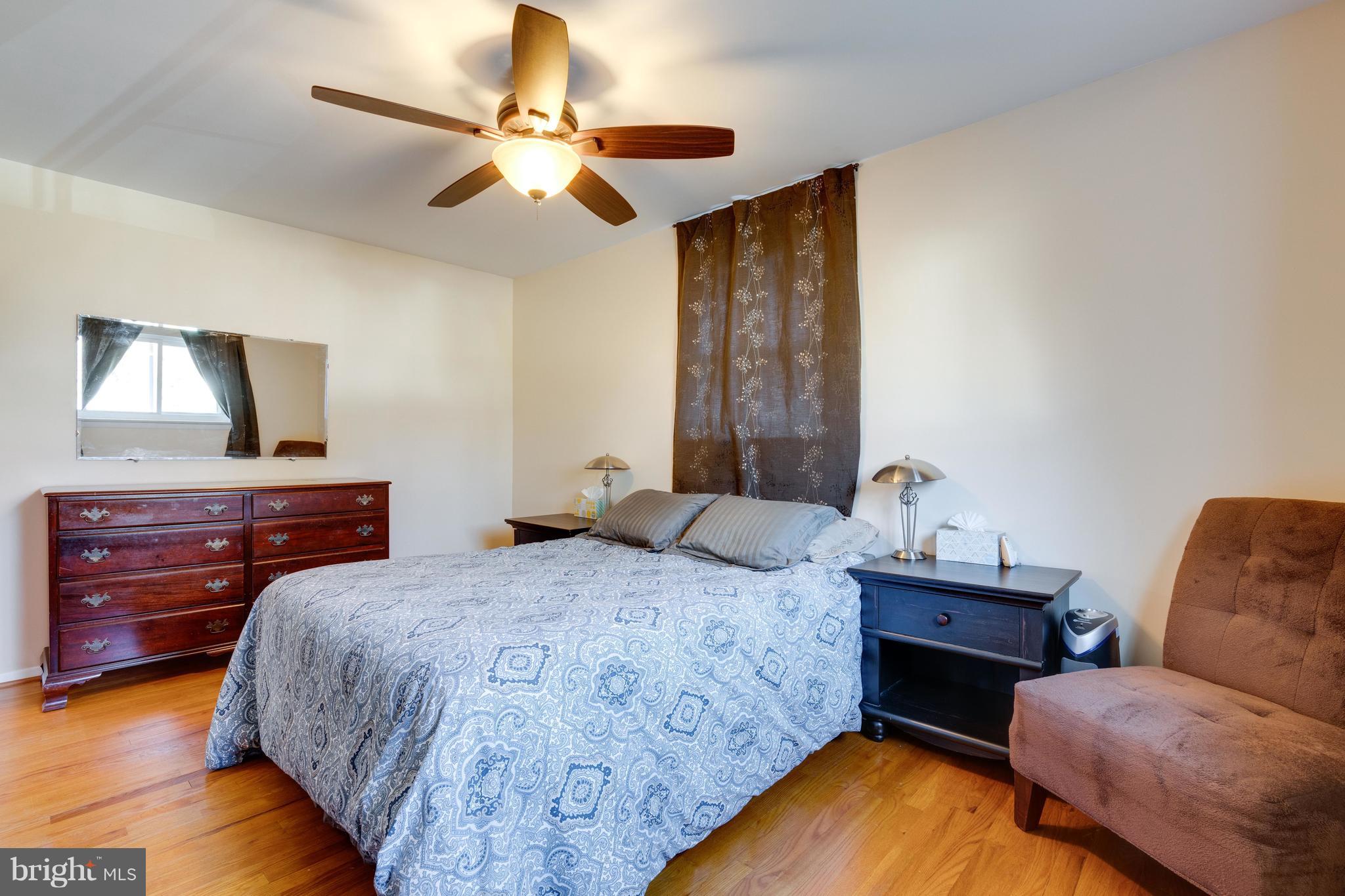 7416 Gary Street Springfield, VA 22150 - Photo 14 of 26 Bedroom 1