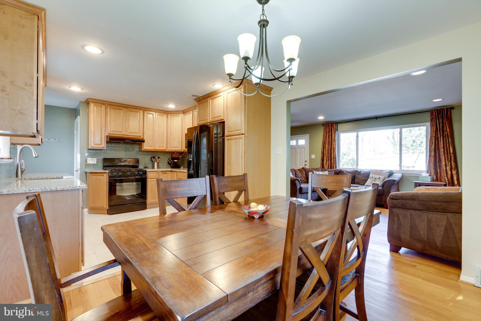 7416 Gary Street Springfield, VA 22150 - Photo 7 of 26 Open Layout!