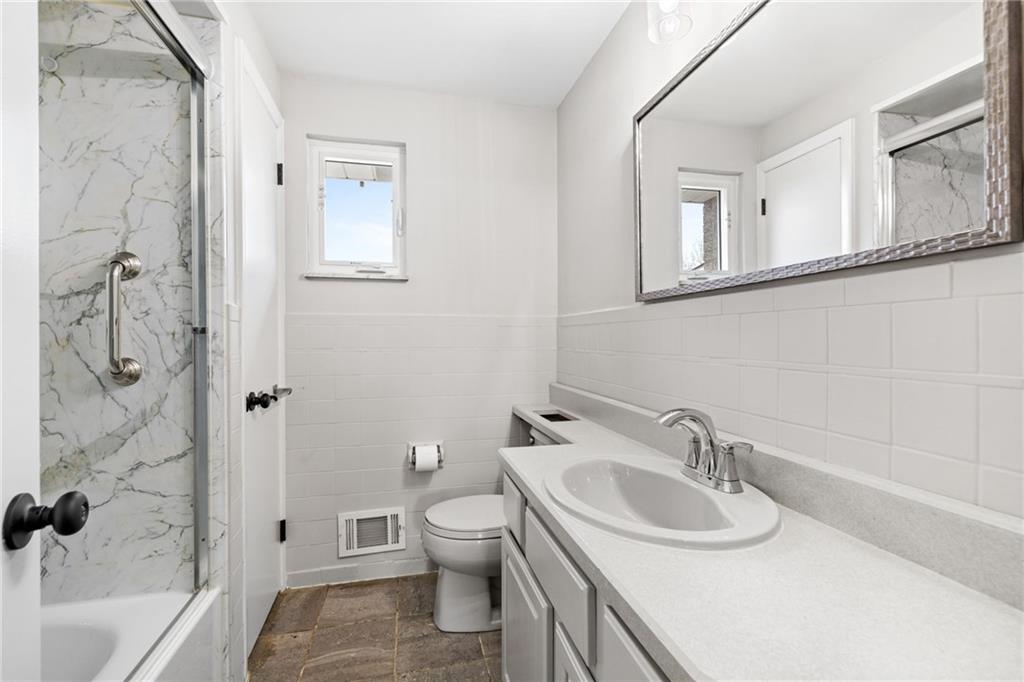 5201 Blossom Road Pittsburgh, PA 15236 - Photo 19 of 50 Gallery Image 19