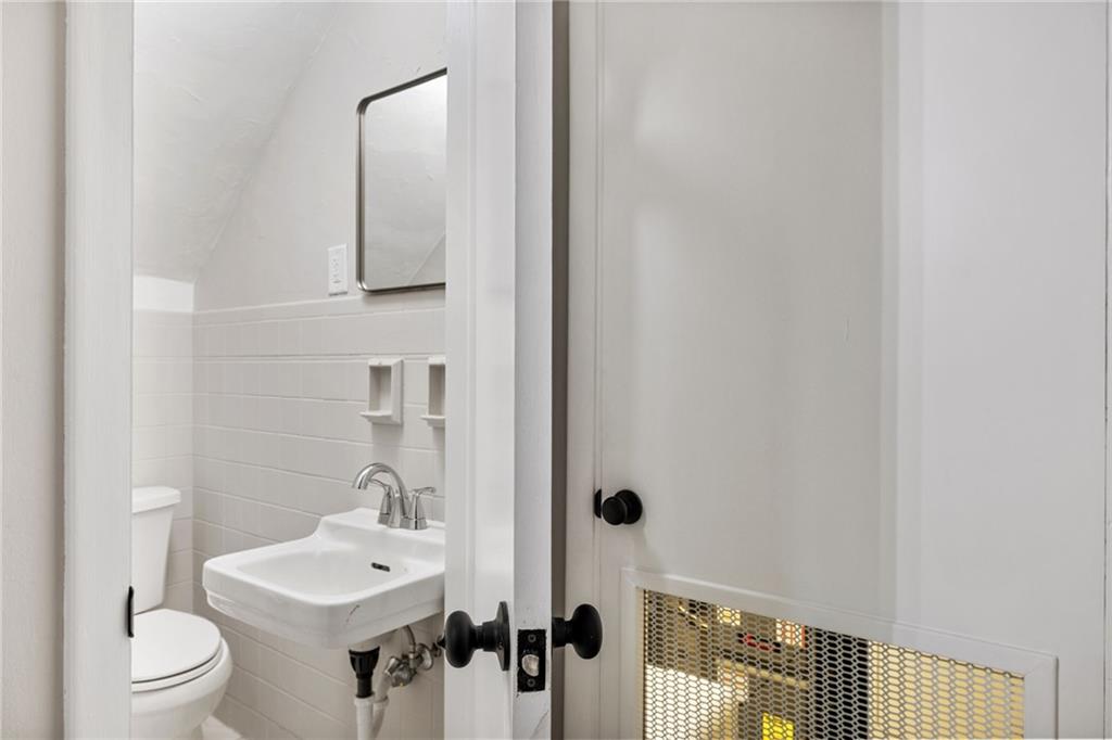 5201 Blossom Road Pittsburgh, PA 15236 - Photo 31 of 50 Gallery Image 31
