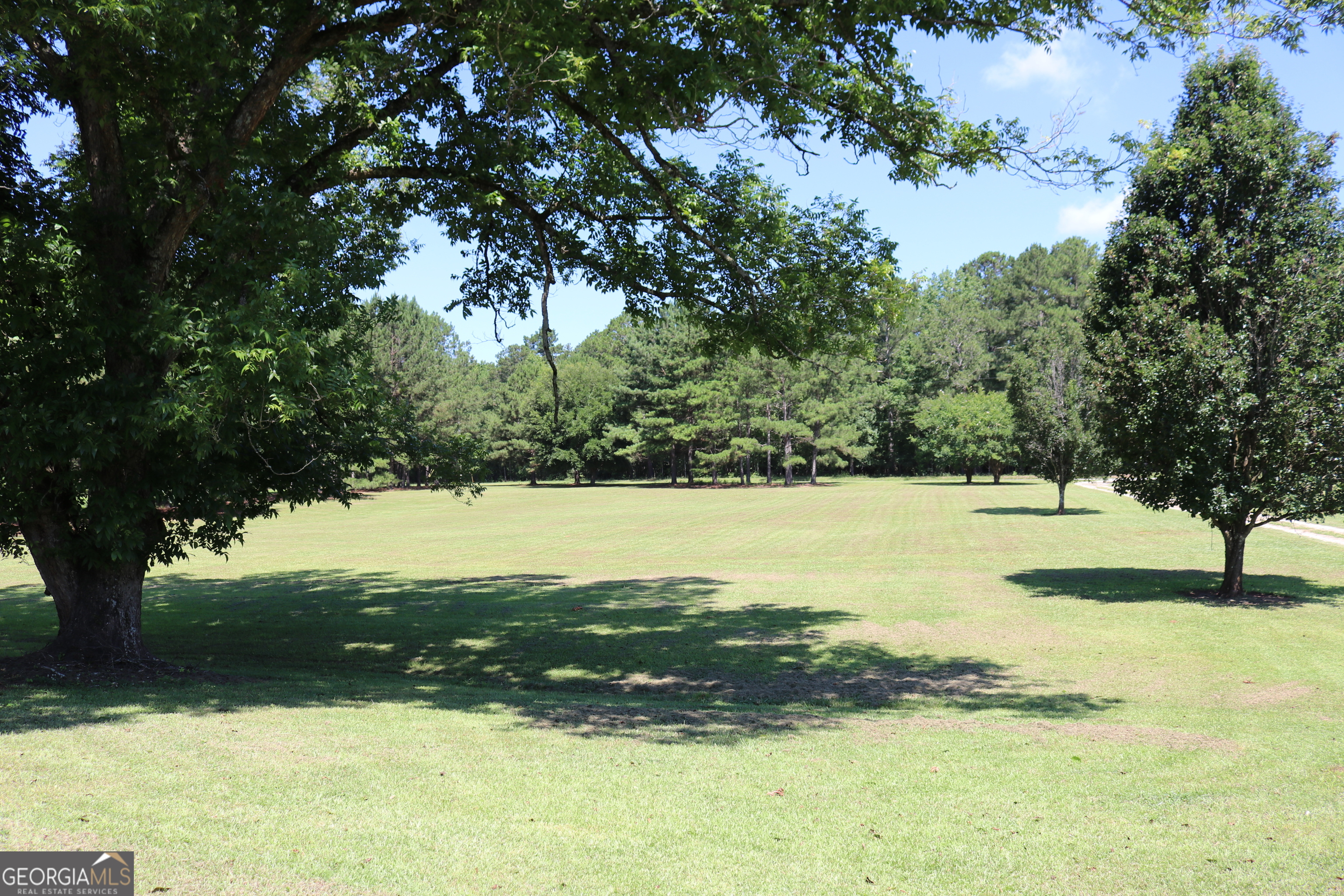 1100 Walton Mill Road Madison, GA 30650 - Photo 2 of 20