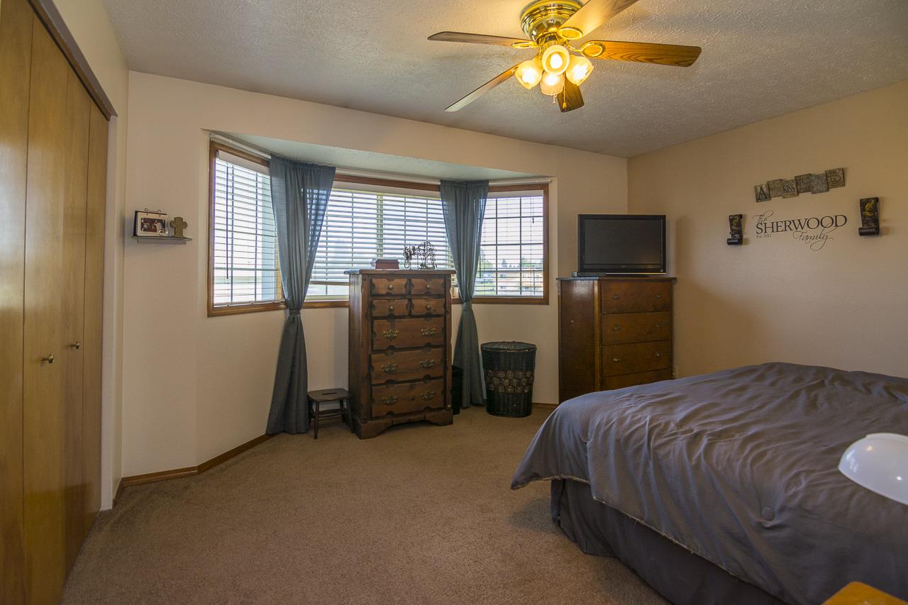 17601 North Addison Street Colbert, WA 99005 - Photo 9 of 20