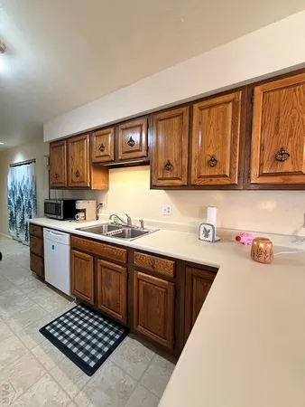 $239,900 | 142 Douglas Lane, Pueblo, CO 81001