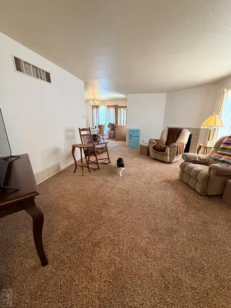 $239,900 | 142 Douglas Lane, Pueblo, CO 81001