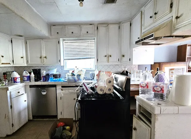 $179,900 | 505 North Walnut Avenue, Eagle Lake, TX 77434