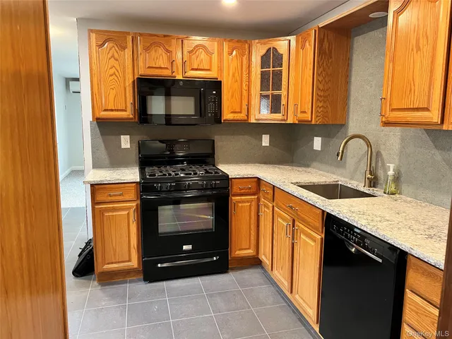 $4,999 | 24 Lindner Place, Smithtown, NY 11787