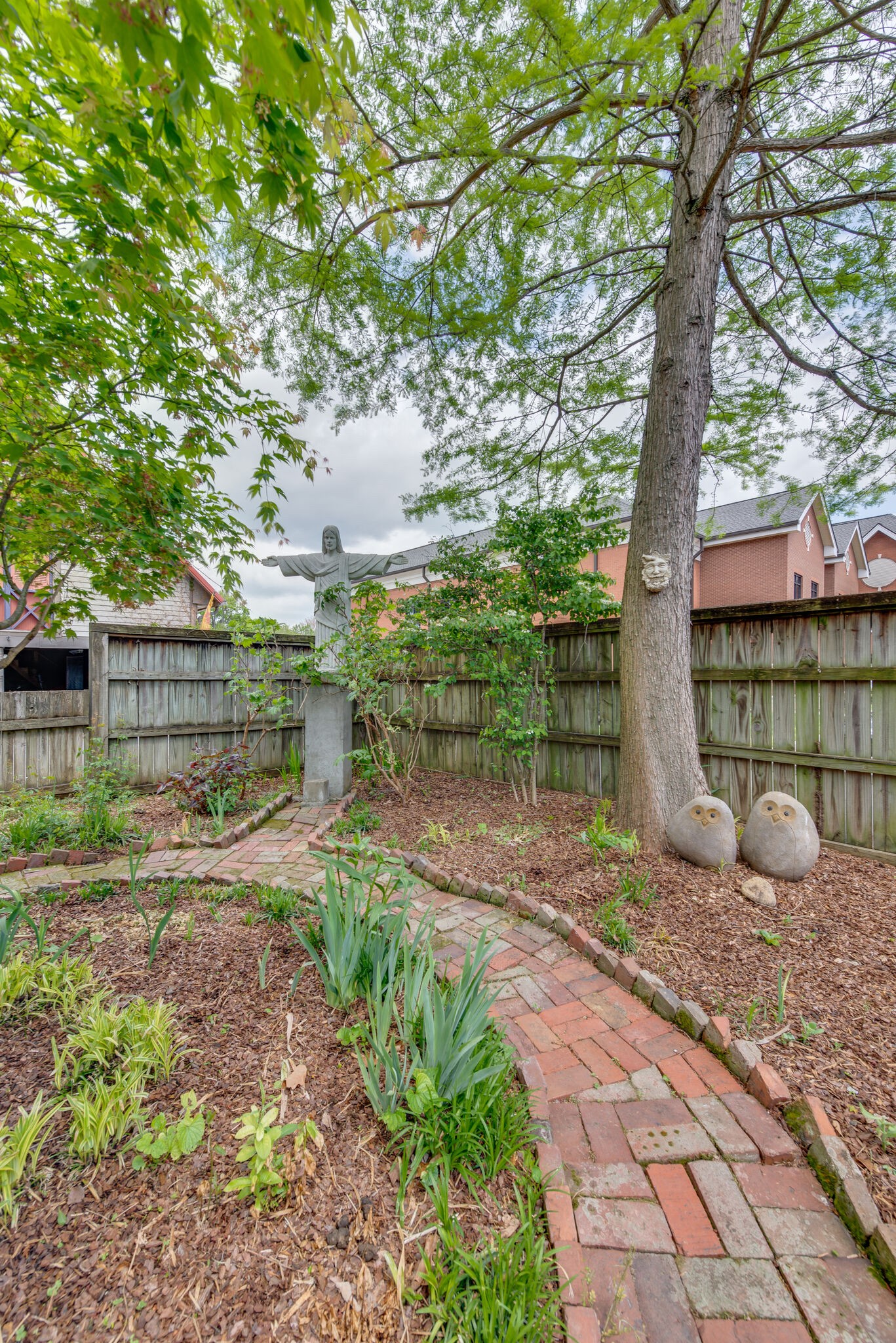 607 5th Avenue West Springfield, TN 37172 - Photo 50 of 50 a backyard of a house with lots of green space