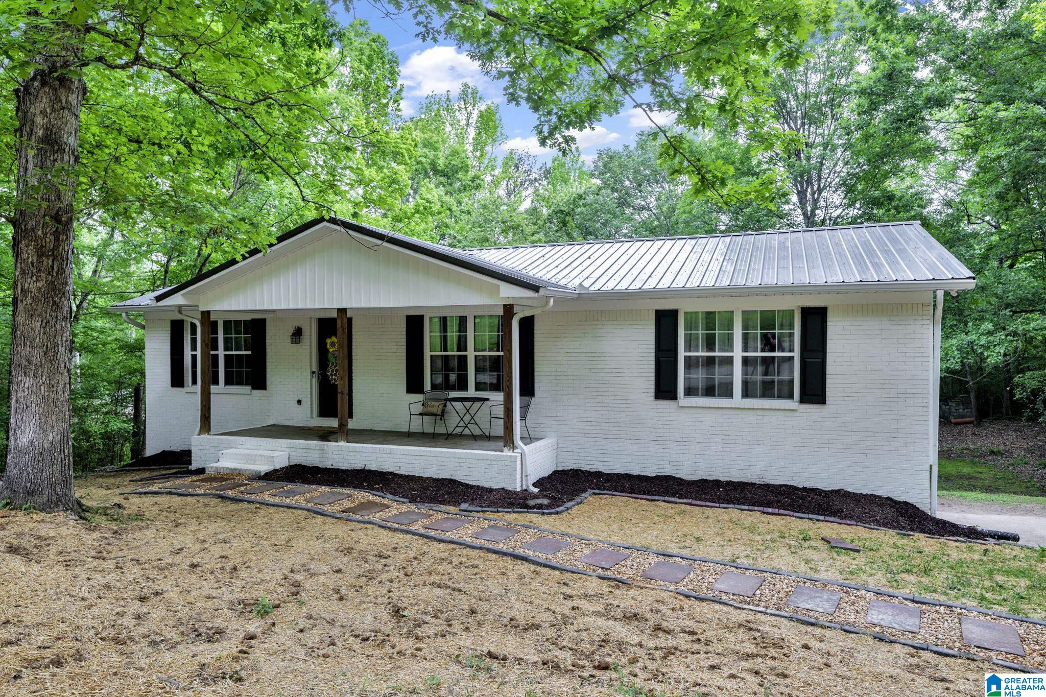 324 Valley Lane Warrior, AL 35180 - Photo 1 of 23