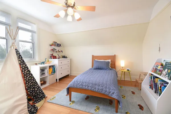 $499,900 | 4157 Raymond Avenue, Brookfield, IL 60513