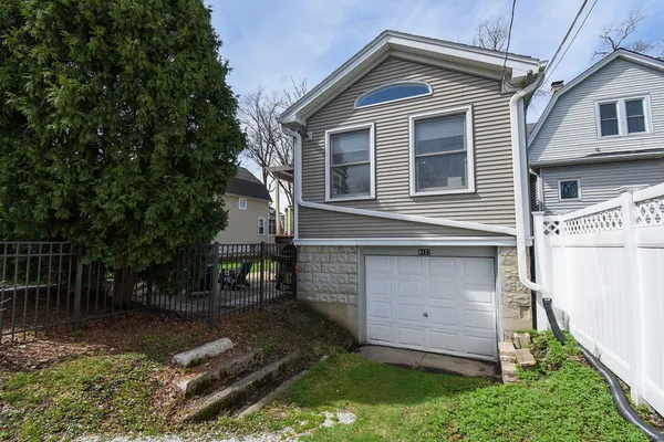 $499,900 | 4157 Raymond Avenue, Brookfield, IL 60513