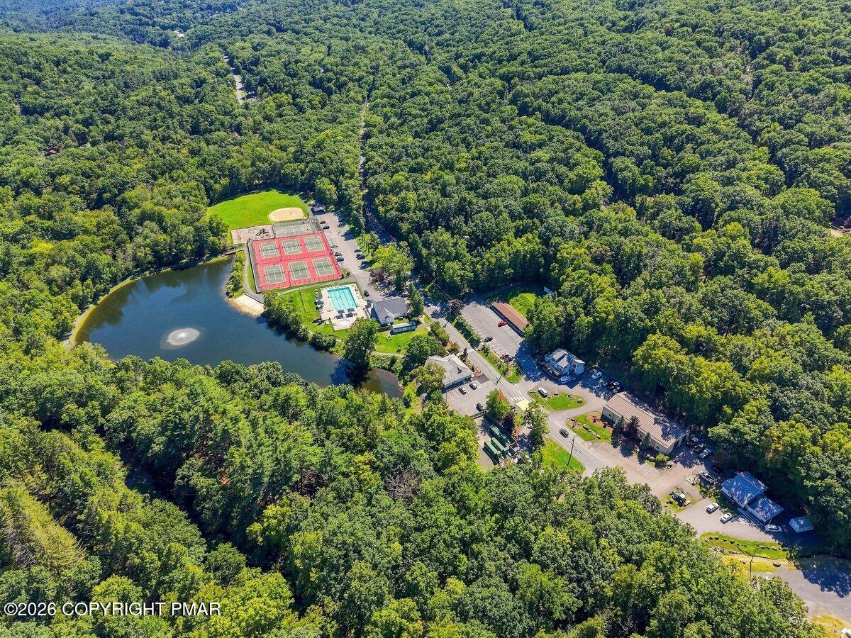 1007 Hampstead Road Bushkill, PA 18324 - Photo 5 of 96 Amenity-Filled Saw Creek Estates