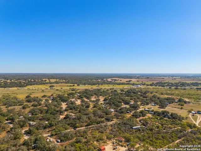 $180,000 | 142 County Road 6719, Natalia, TX 78059