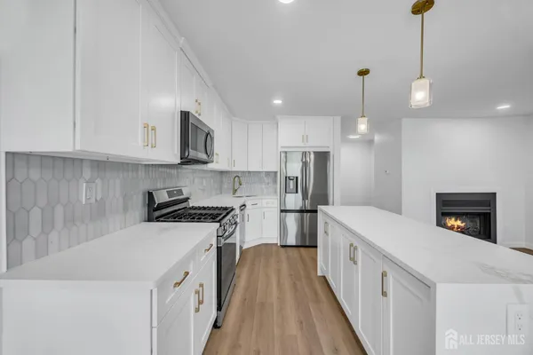 $525,000 | 165 Penn Court, Old Bridge, NJ 07747