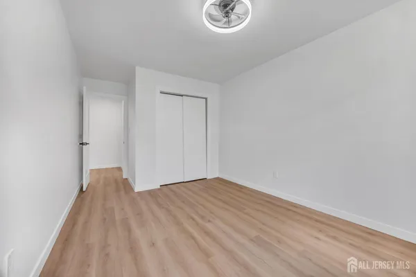 $525,000 | 165 Penn Court, Old Bridge, NJ 07747