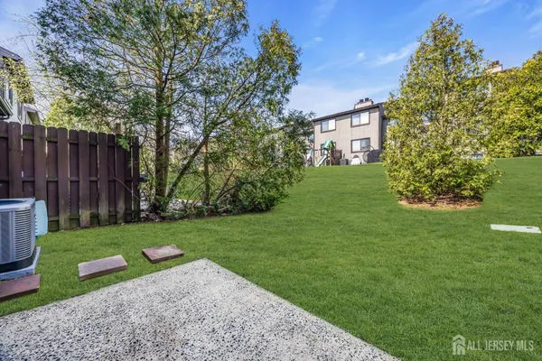 $525,000 | 165 Penn Court, Old Bridge, NJ 07747