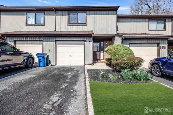 $525,000 | 165 Penn Court, Old Bridge, NJ 07747