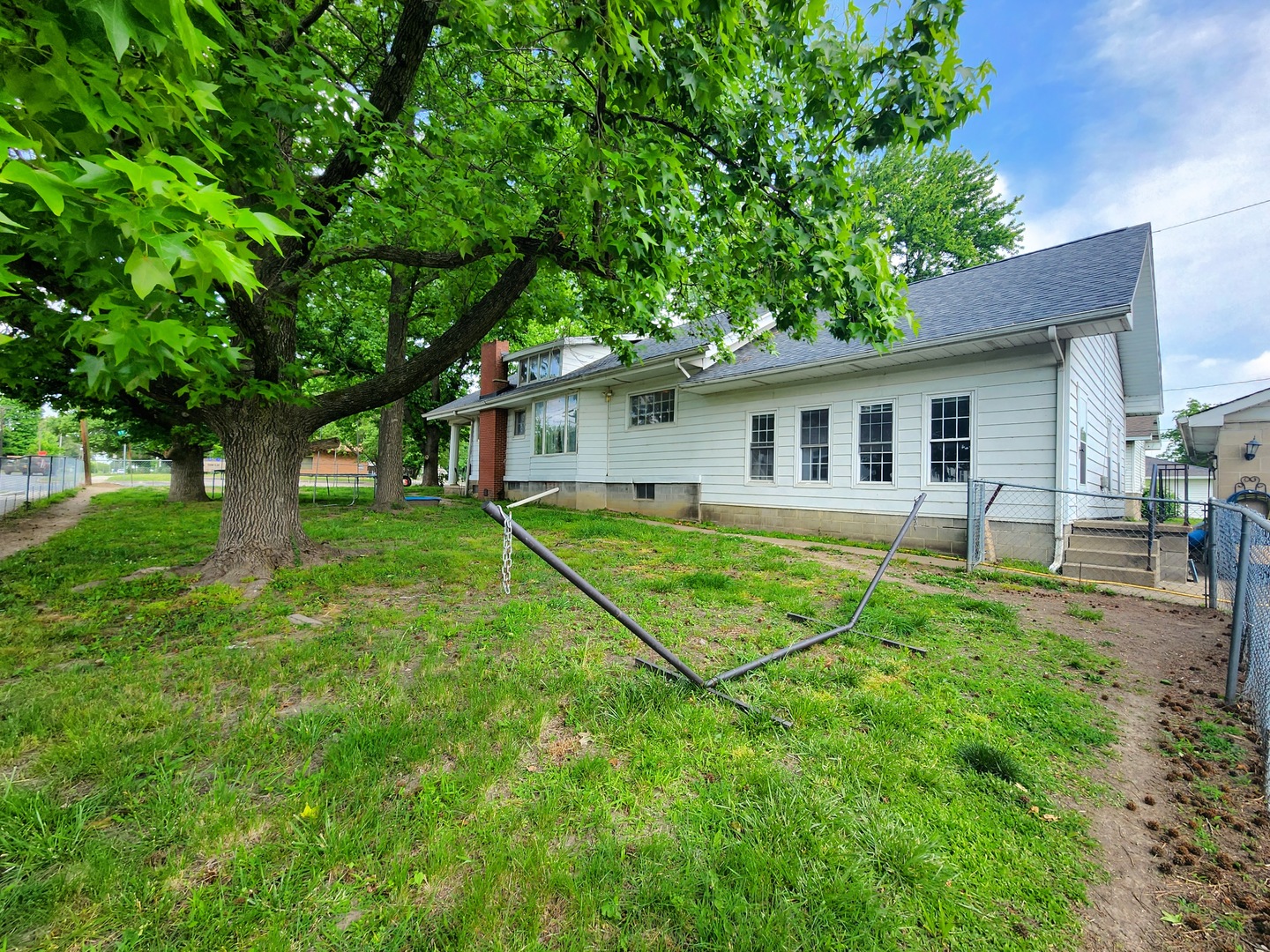 214 South Bush Avenue Hurst, IL 62949 - Photo 20 of 23